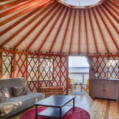Pacific-Yurts-Cozy-Interior